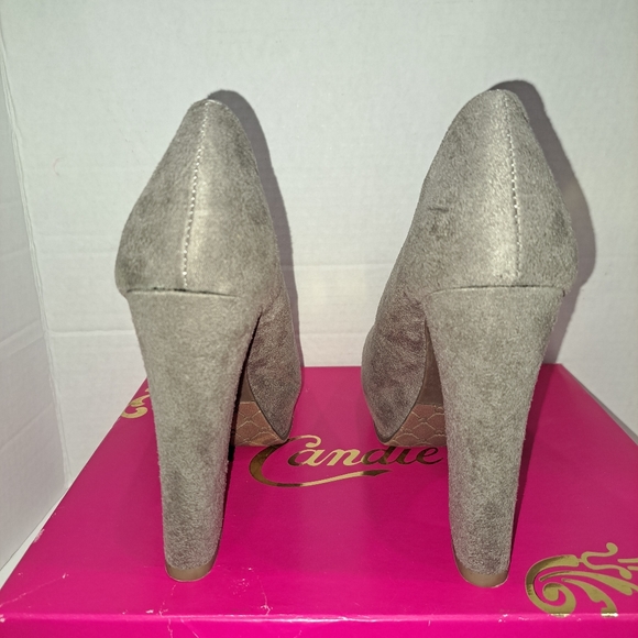 Never worn Candies gray suede chunky heels - Picture 4 of 7